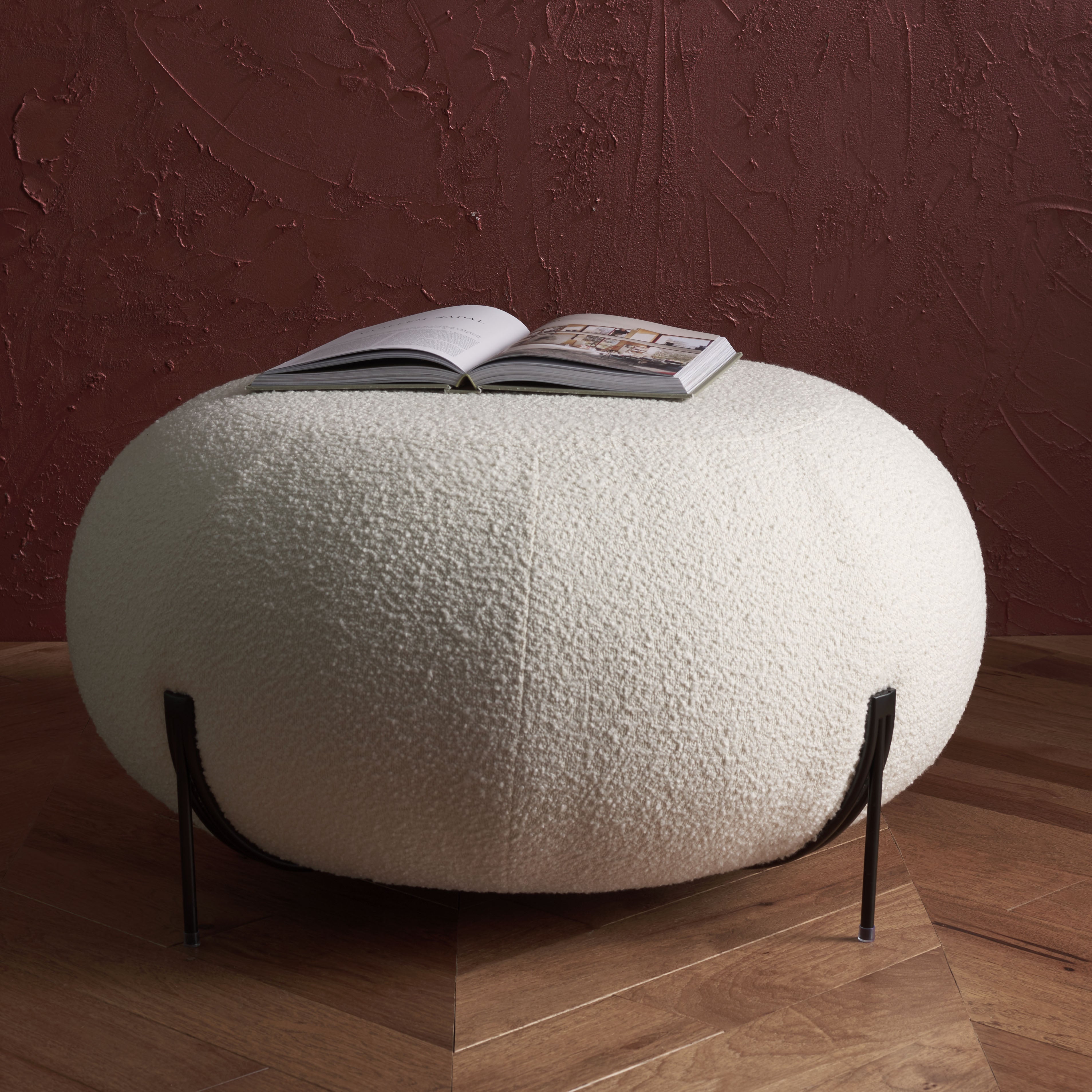 WINTERROSE ROUND OTTOMAN